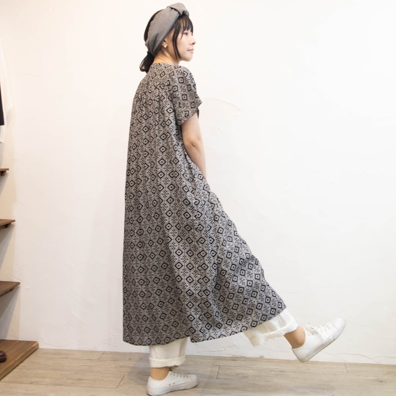 Brocante（ブロカント）37-270X フロンセワンピース インドプリント