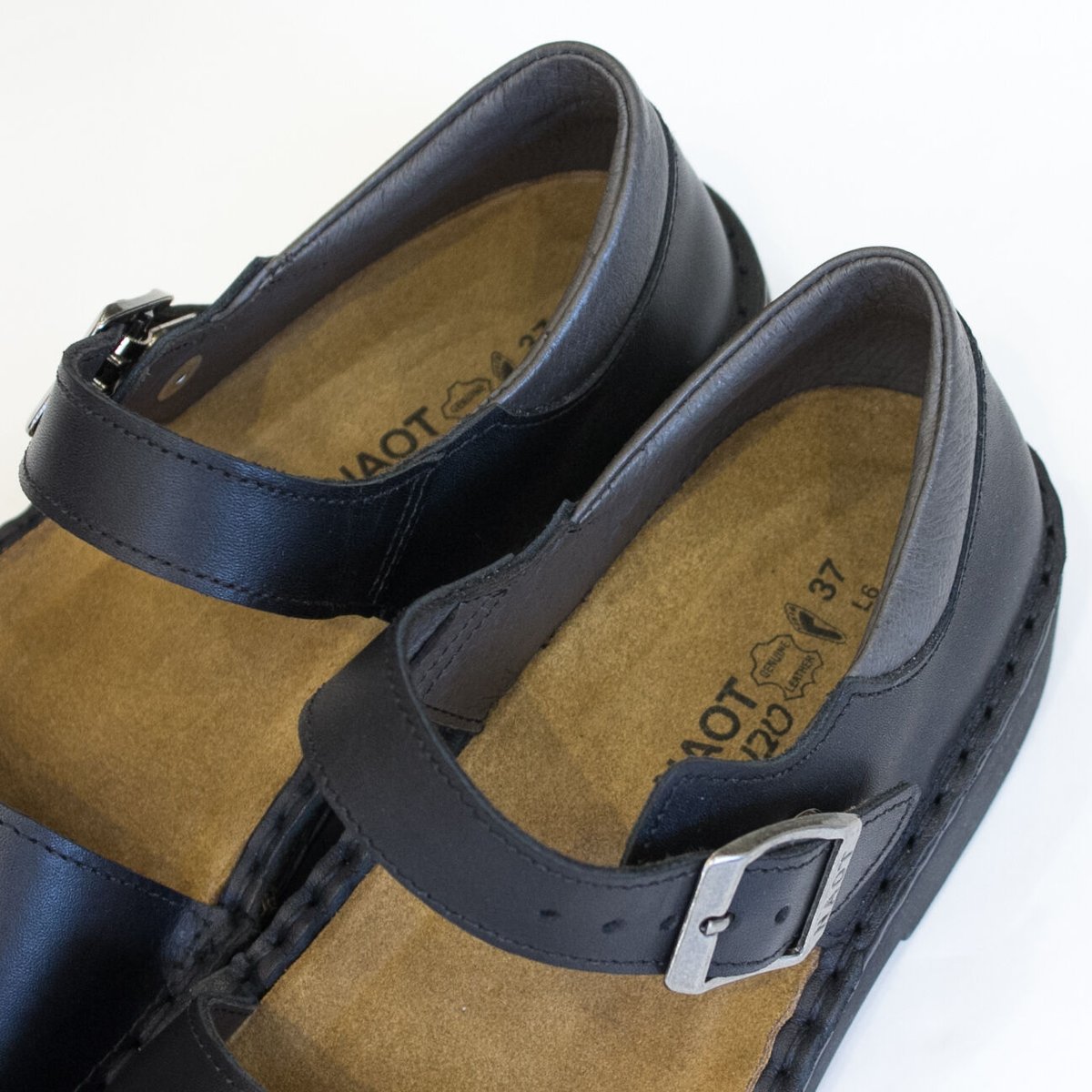 NAOT ナオト OLGA 本革 ストラップ マットブラック 24.5 39 OLGA / Matt Black - NAOT ナオトジャパン オンラインショップ