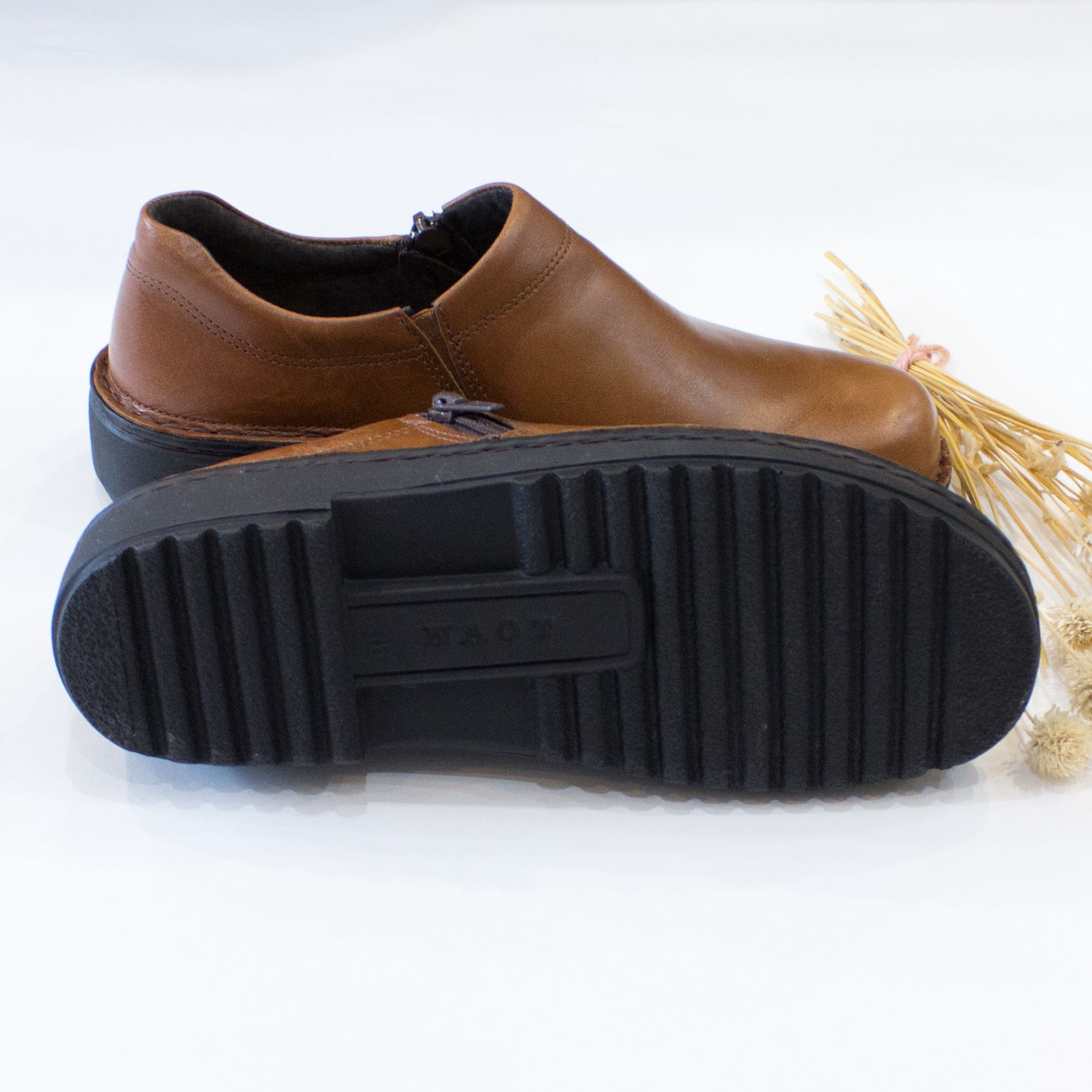 NAOT（ナオト）CLARA / chesnut | casual collection mi