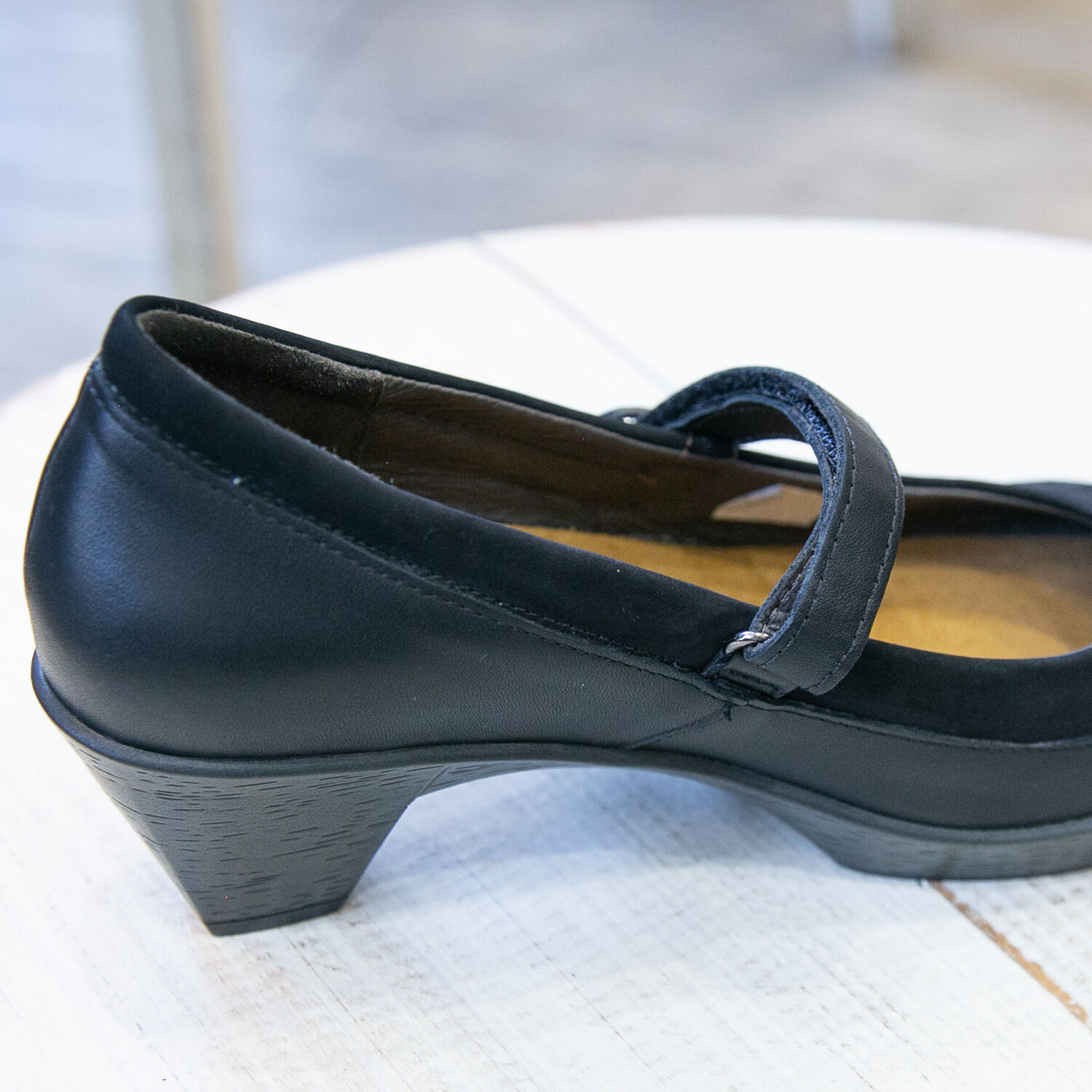 NAOT（ナオト）LATEST / matt black | casual collectio