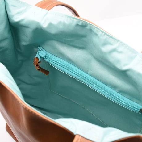 Leather Goods Kei「肩掛けトートバッグ」（セミオーダー）26,400円（税込）