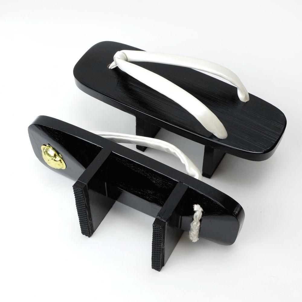 時雨履き 三平下駄 つま皮付き 437 | GINZA ENZO