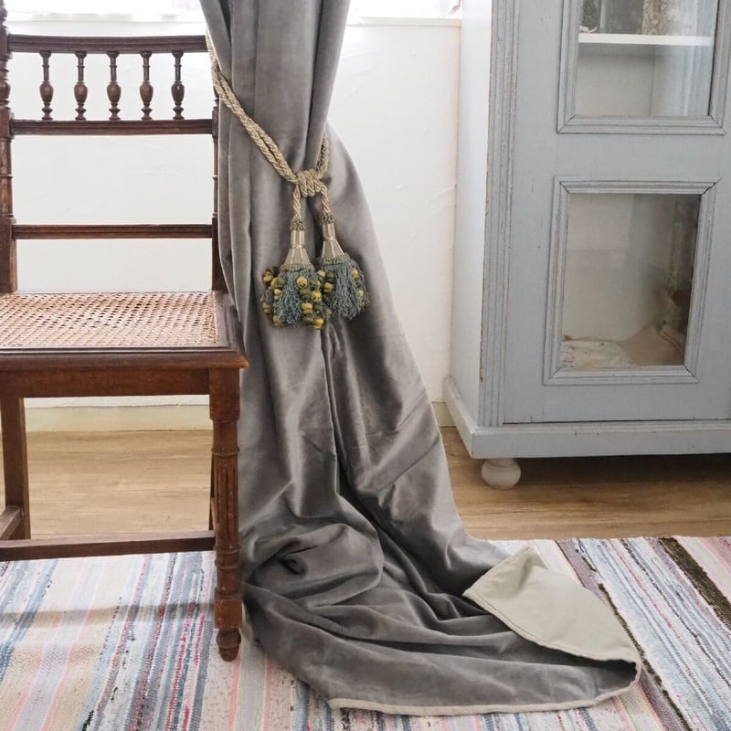 en fil d'indienne ベロアカーテン Gray | France Qui
