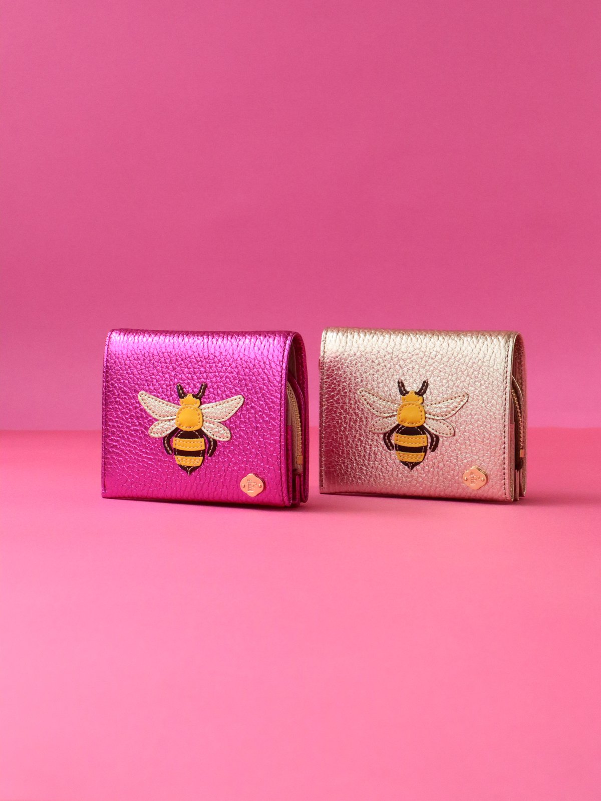 蜂 / 2つ折りミニウォレット /ピンク箔｜アップリケ財布 FIORAIA
