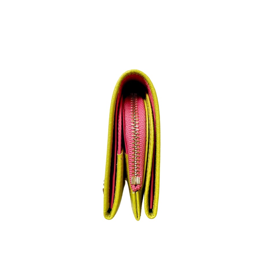 627a0ec6bc8f395f2d360f37