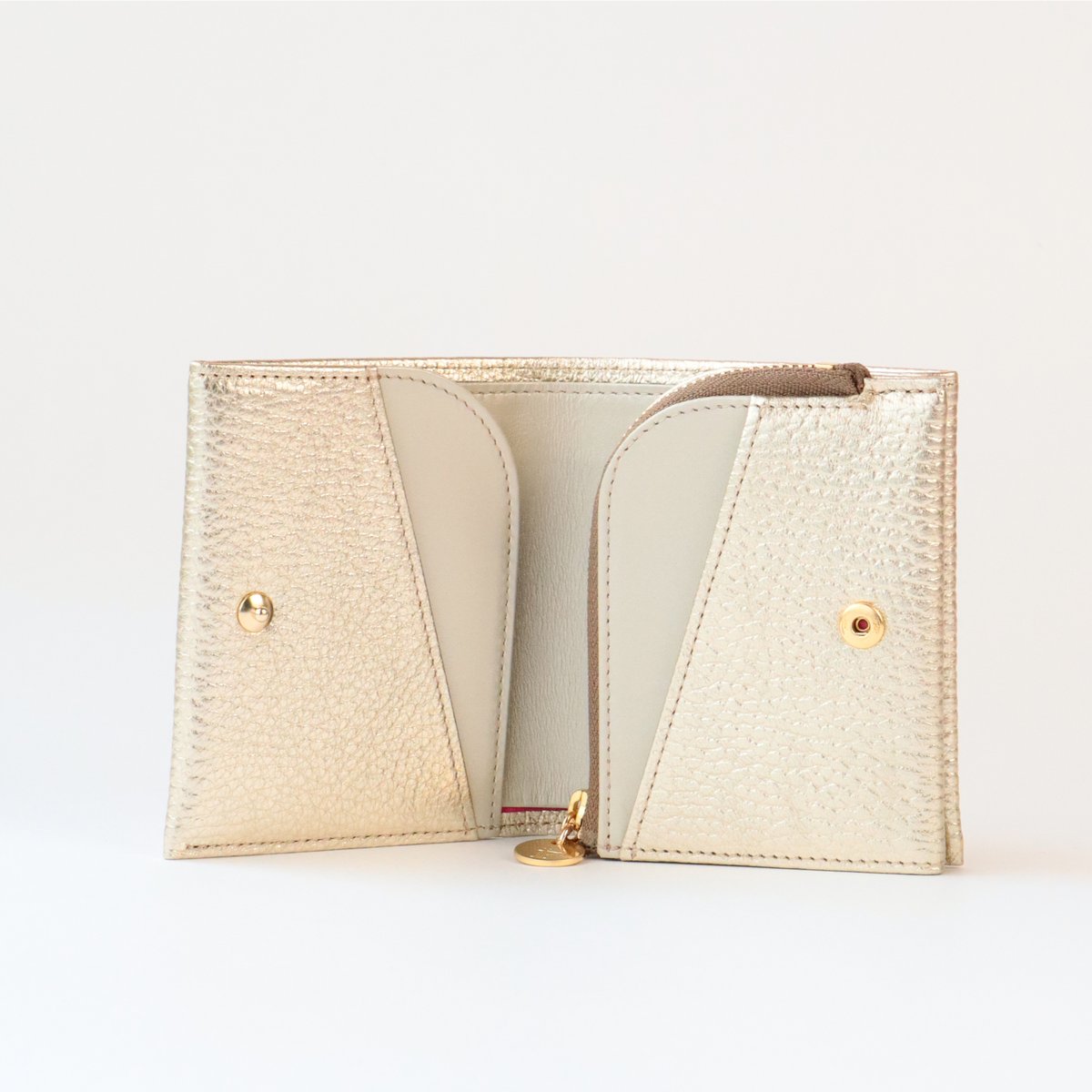 山羊革 二つ折り財布　カード入れ ✨ FIORAIA 蜂 / 2つ折りミニウォレット/ゴールド ｜アップリケ財布 FIORAIA