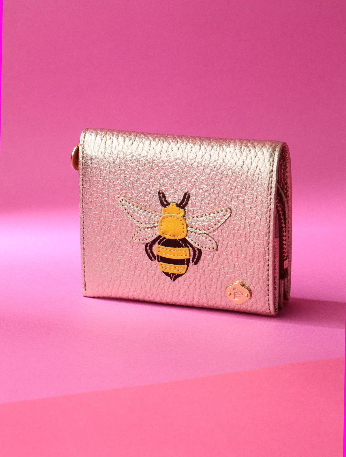 蜂 / 2つ折りミニウォレット/ゴールド ｜アップリケ財布 FIORAIA