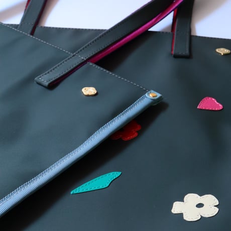 NYLON  tote bag  /  D.GRAY 小さい花