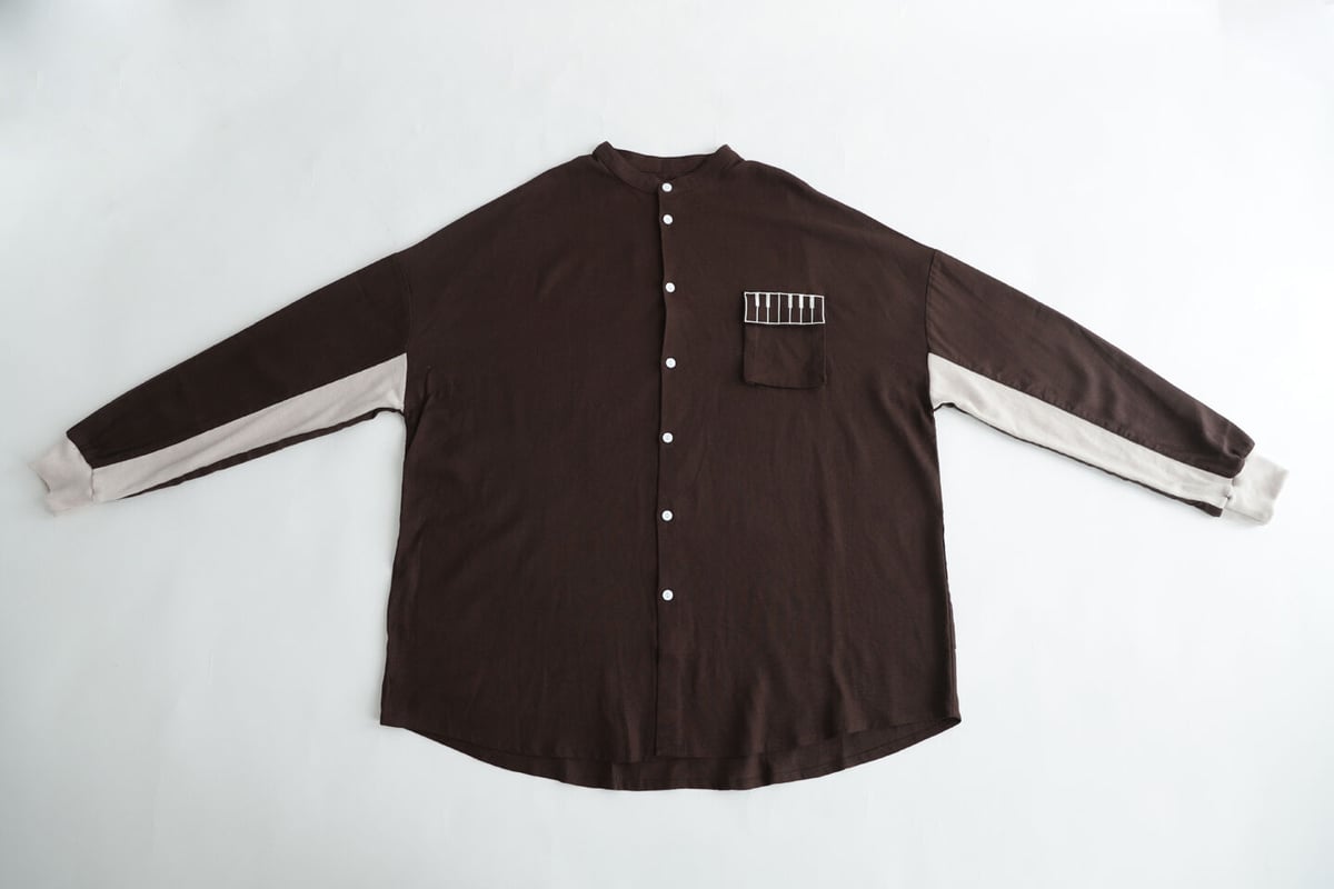 Kan Sano × antiqua - 長袖ピアノシャツ (ブラウン) | origami