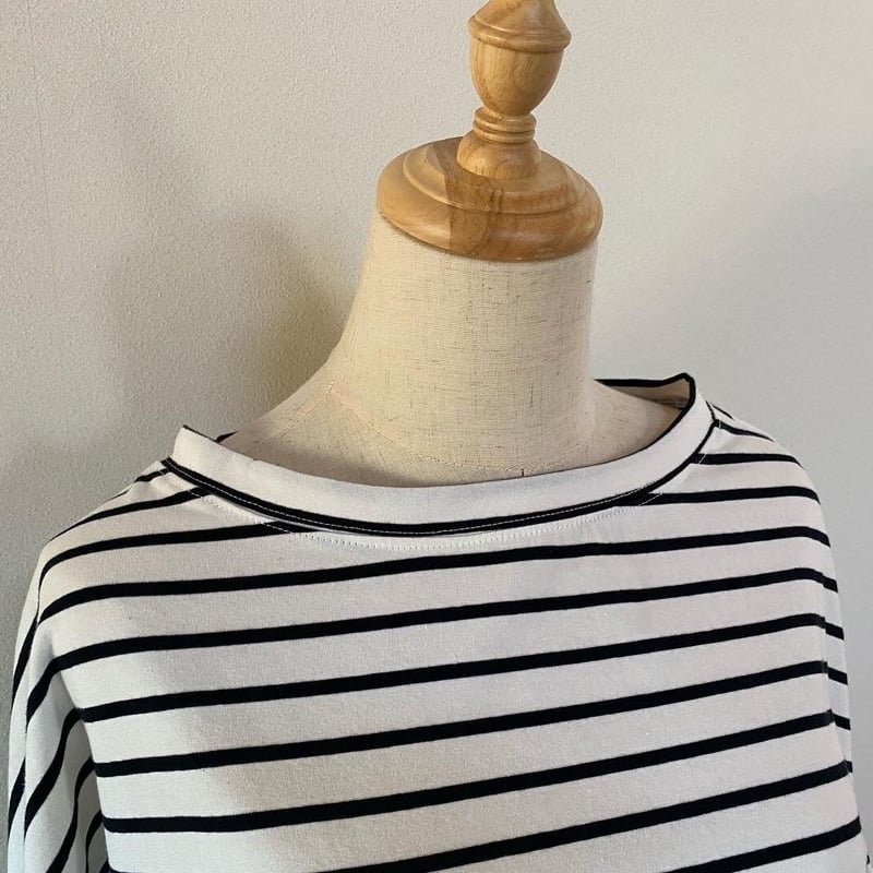 dolman sleeve border tops | s t k .
