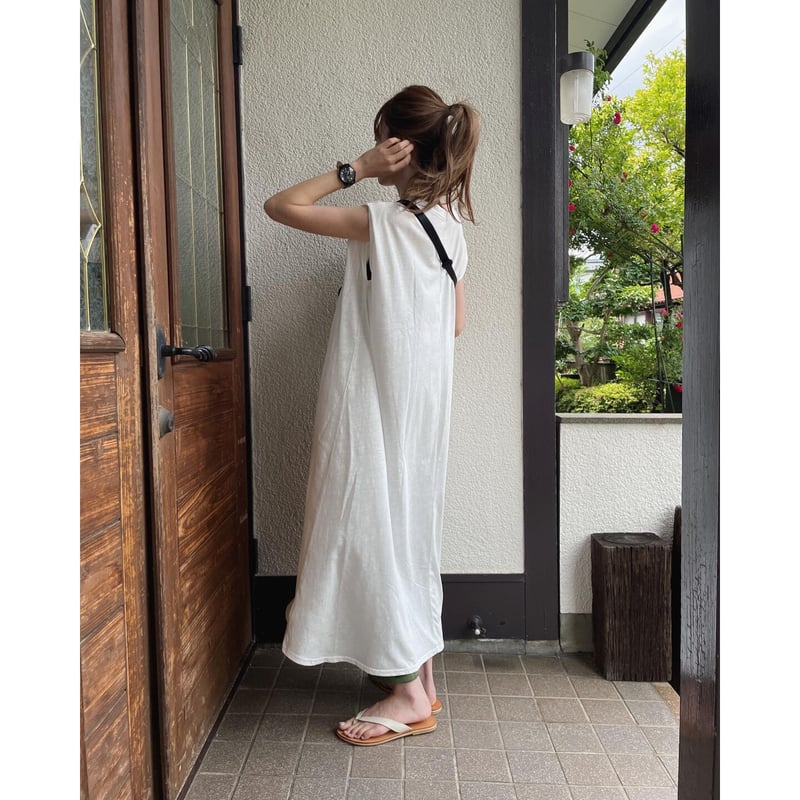 French sleeve volume dress | s t k .