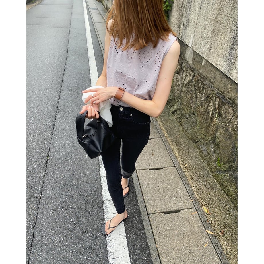62cbd887dbe7445c7f676f53