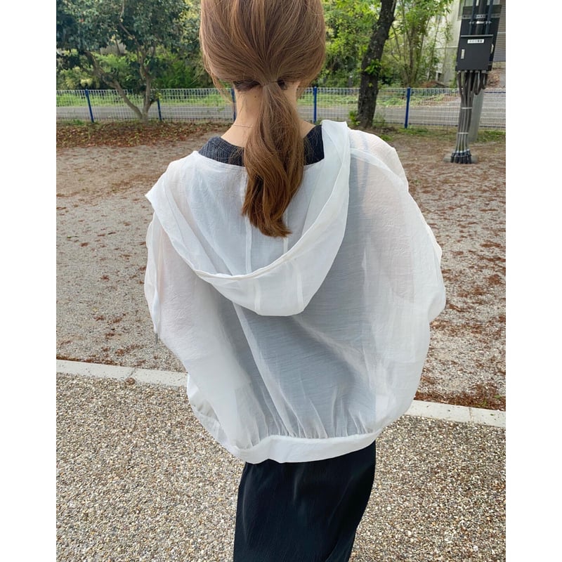 volume sleeve sheer parka | s t k .