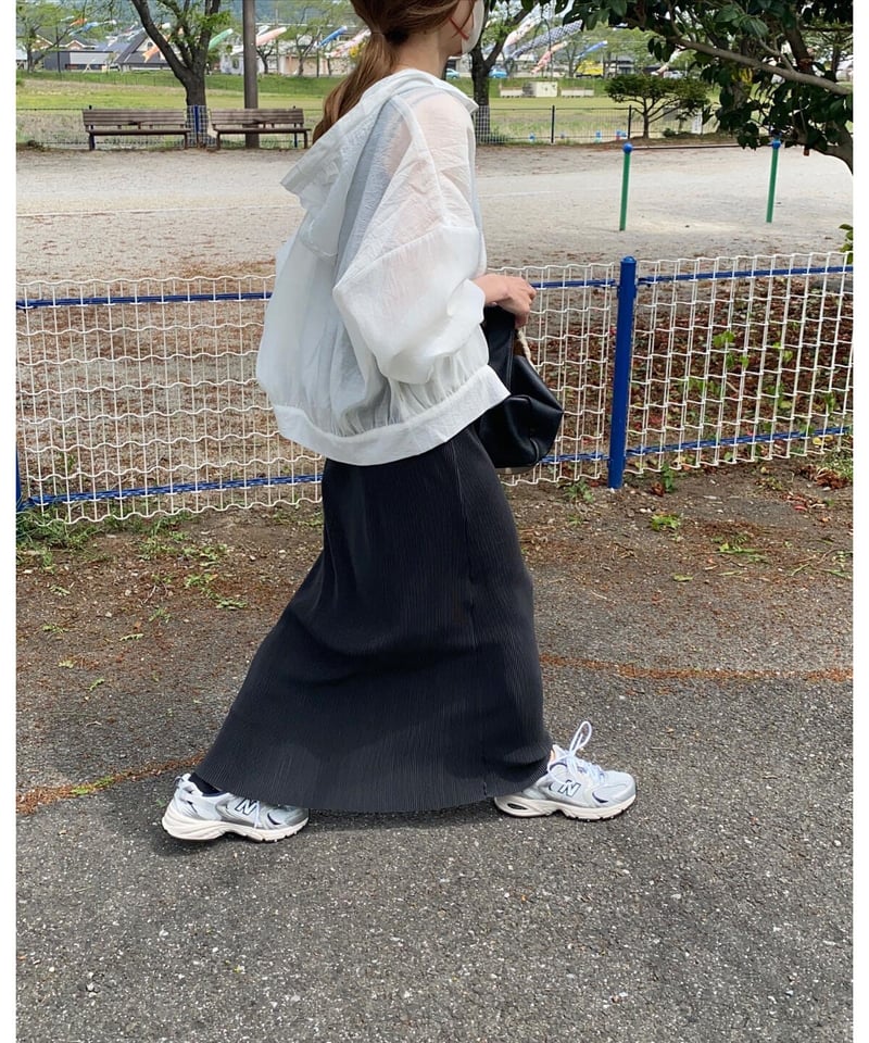 volume sleeve sheer parka | s t k .