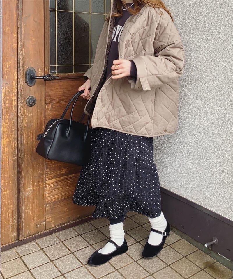 ドット柄シンプルプリーツスカート | s t k .