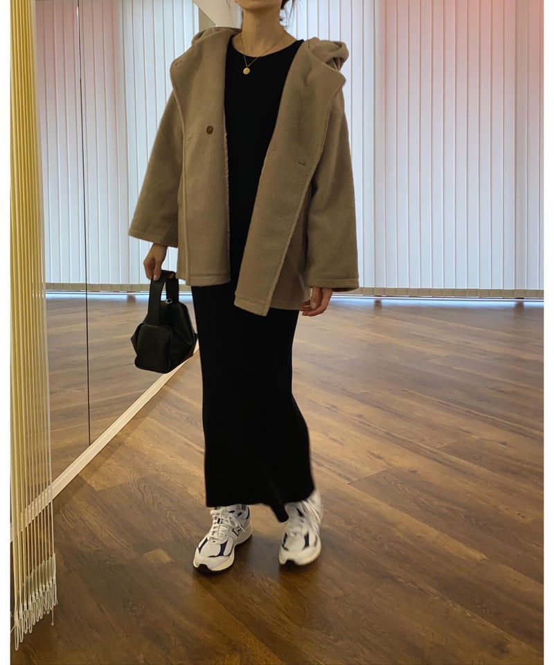 middle length food coat | s t k .