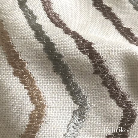 ダイヤ刺繍