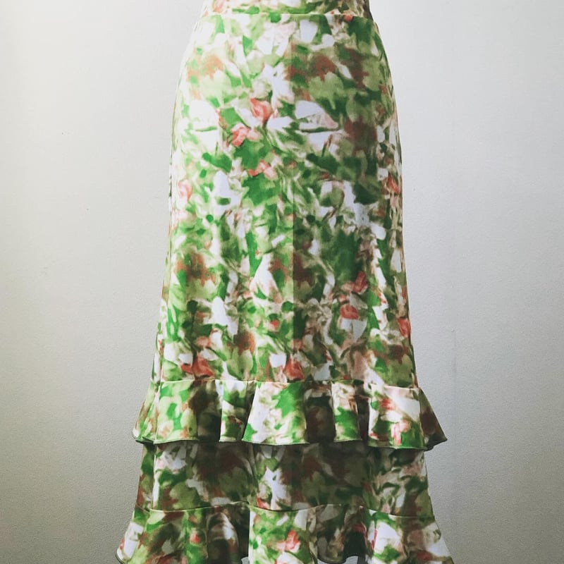 フラメンコファルダ フラメンコ衣装 グリーン 花柄 | EAAH Flamenco