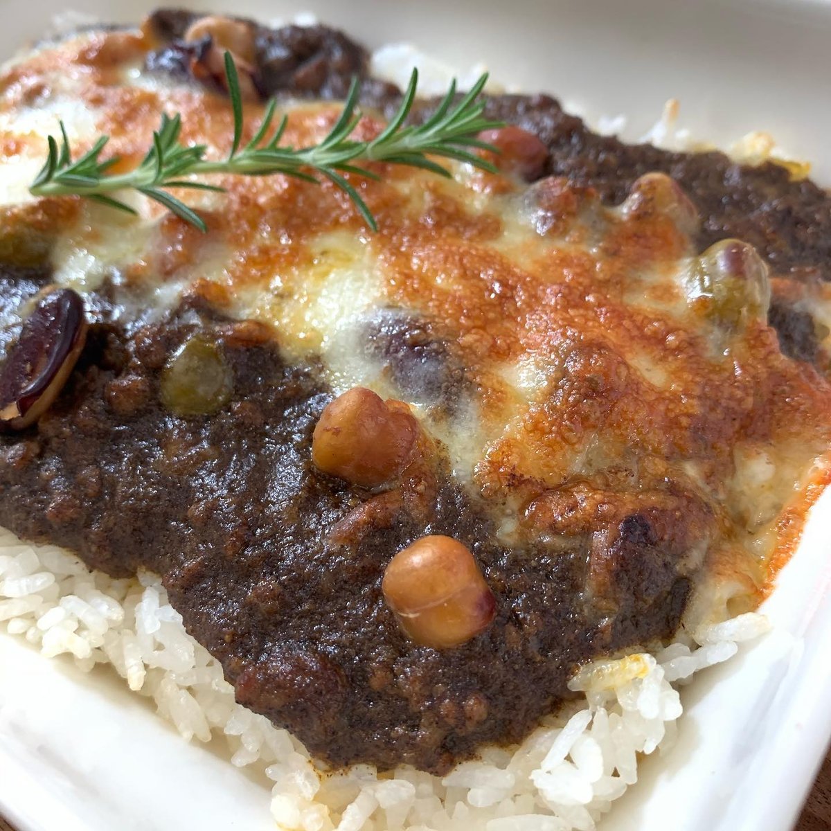 キーマカレーピンバッジ fit=scale-down,w=1200