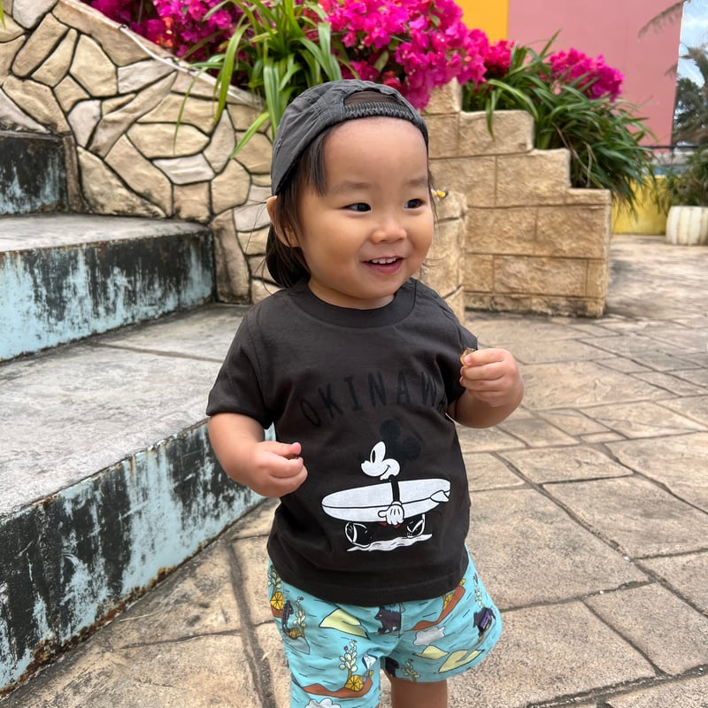 LEONARD 魚柄 半袖Tシャツ ブラック/ホワイト fit=scale-down,w=1200