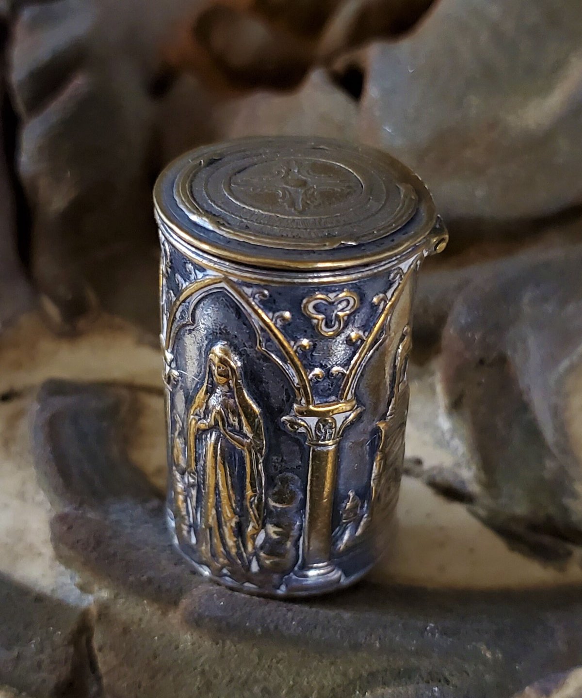 ロザリオケース ルルドの聖母 アンティーク品 | アンティーク