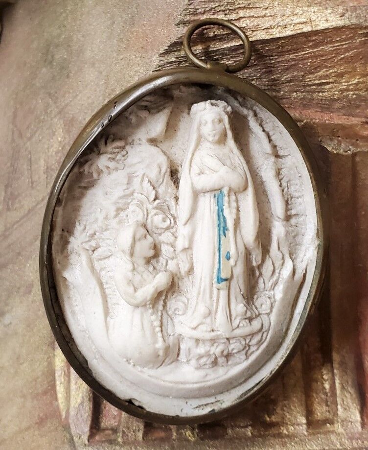 美しいオパールガラス ルルドの聖母像 フレンチ・アール・デコ 工藝/K073 美しいオパールガラス ルルドの聖母像 フレンチ・アール・デコ