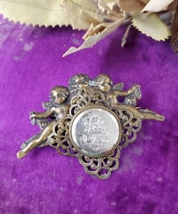 天使のラーバカメオブローチ アンティーク品 | アンティーク