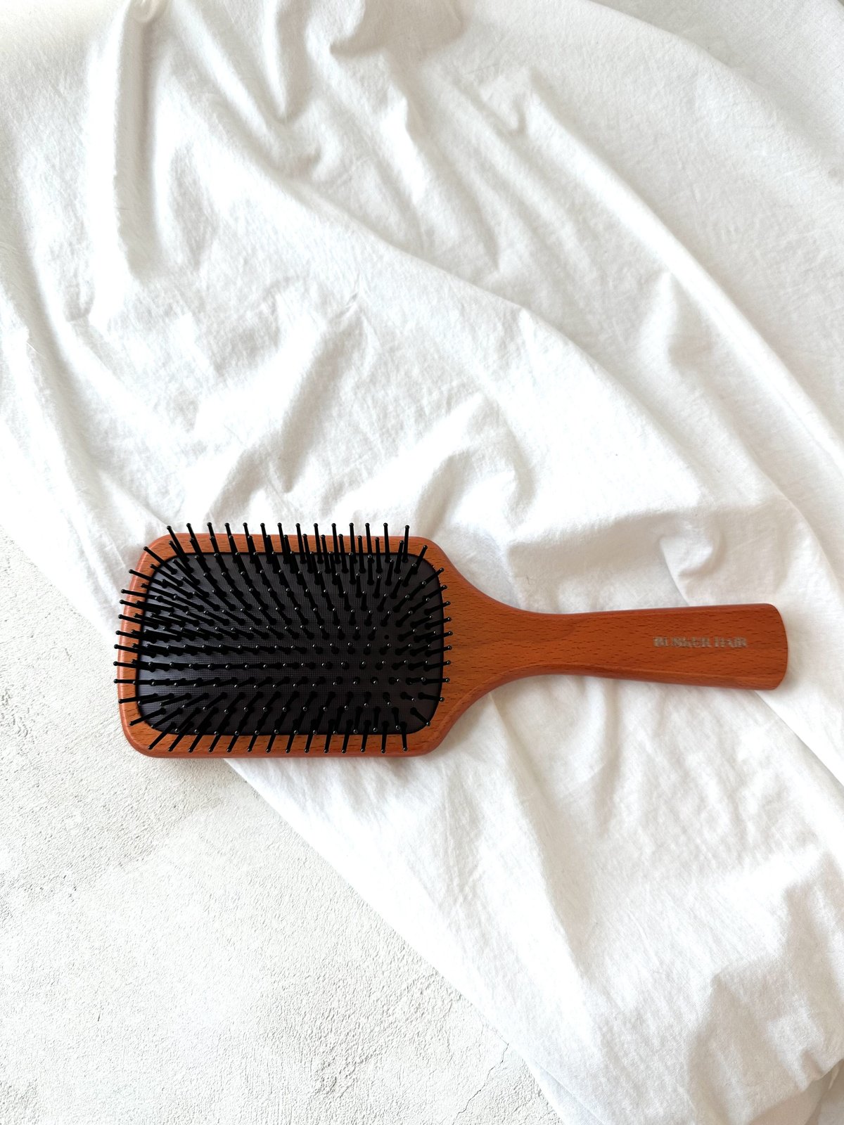 在韓の方専用】BUSKER HAIR 監修 オリジナル クッションブラシ【送料込  