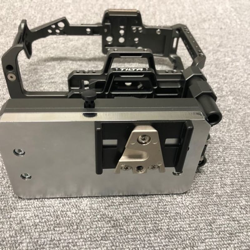 TILTA用SONY(VCT-14)三脚用Vエッチプレート（TA-BSP-VーG付き） | J