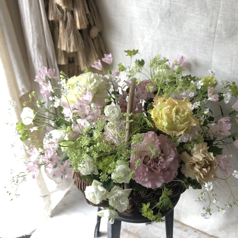 宅配でのお届けフラワーアレンジメント🧺＊*8000yen | casico STORE