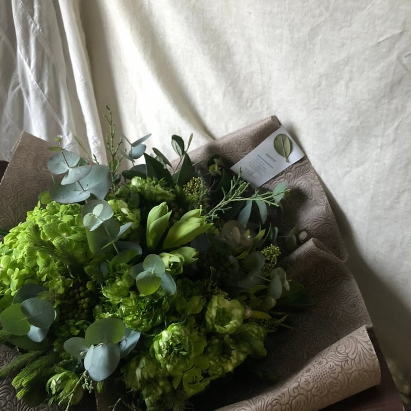 狛江市内のお届けフラワーブーケ💐＊*8000yen | casico STORE