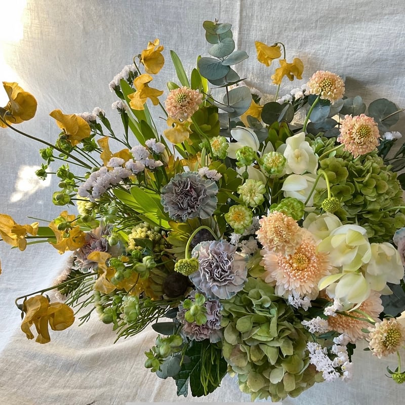 狛江市内のお届けフラワーアレンジ🧺＊*8000yen | casico STORE