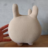 【受注制作】オーダーネーム付けクッション・塊根まん（ビロードの様な畝々生地・ベージュ）※お花と葉っぱ、トゲは付きません