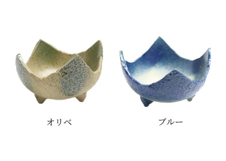 【2色から選んで下さい】 花型手造り鉢 3.5号