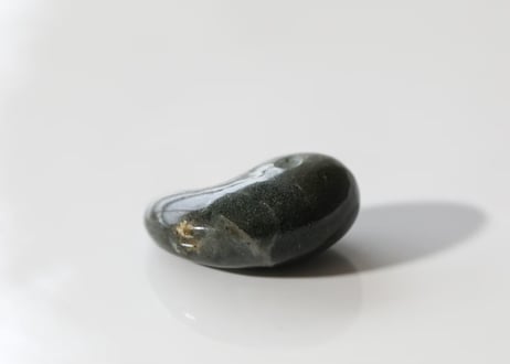 【カルマ解放のシッティ入り】ガネッシュヒマール産 水晶 勾玉