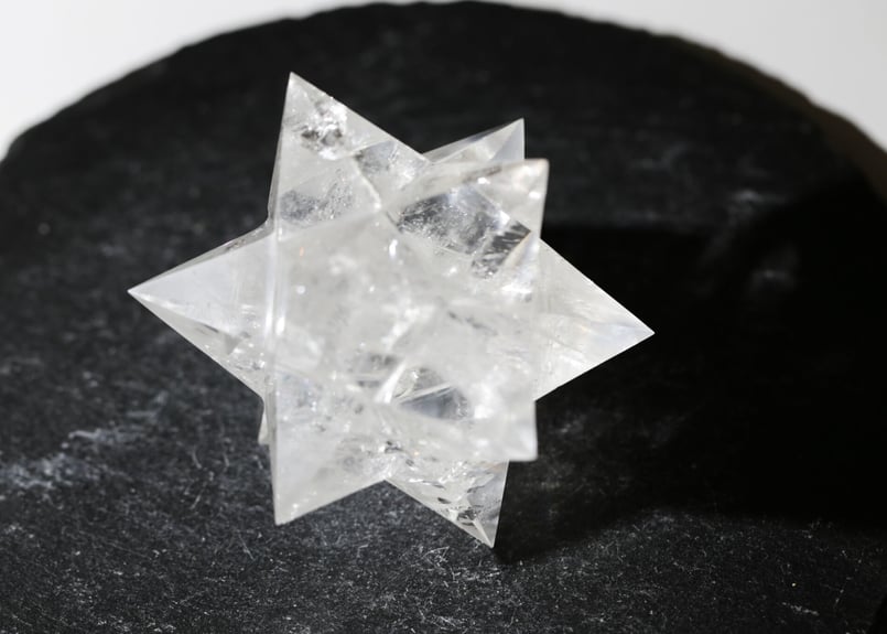 魂からのメッセージ】ブラジル産 虹入り クリアクォーツ アステロイド