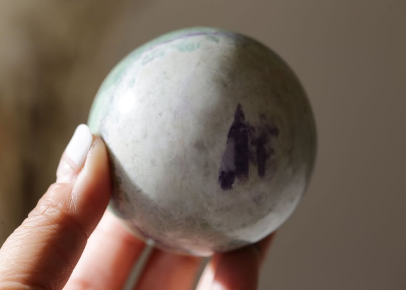 y♡Crystal　❀護り石　身代わり石　バリア❀ 新しい担い手】ボリビアナイト スフィア | Y.S.Y24