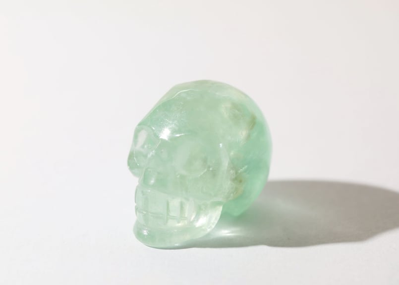 天然石 フローライト スカル 魔除け 癒やしの道標】ハイクオリティ グリーンフローライト スカル | Y.S.Y24