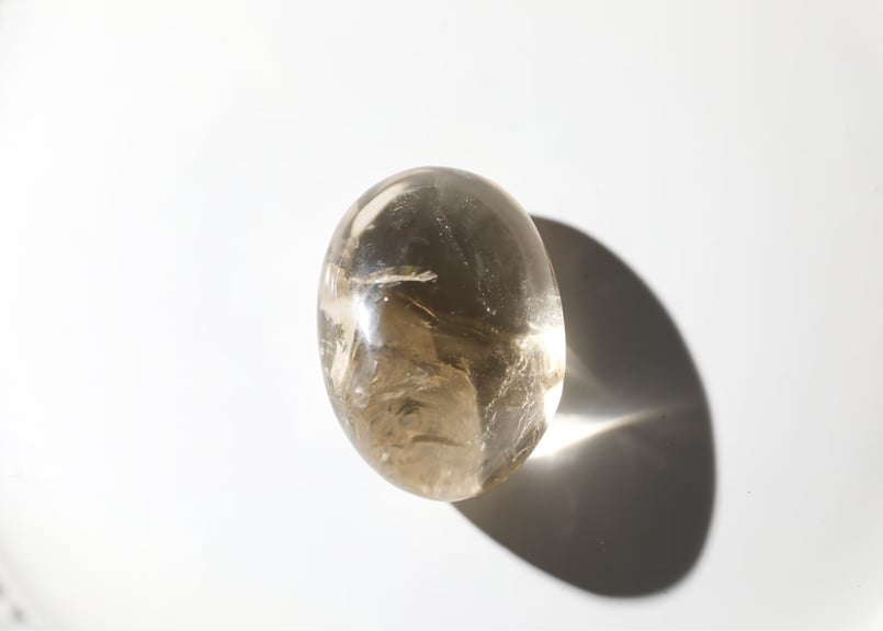 カルマ解放のシッティ入り】虹入り スモーキークォーツ 握り石 | Y.S.Y24