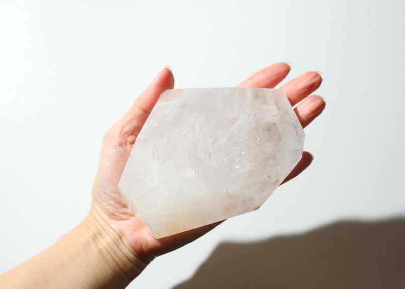 天使と仲良くなる】ホワイトルチルクォーツ フリーフォーム | Y.S.Y24
