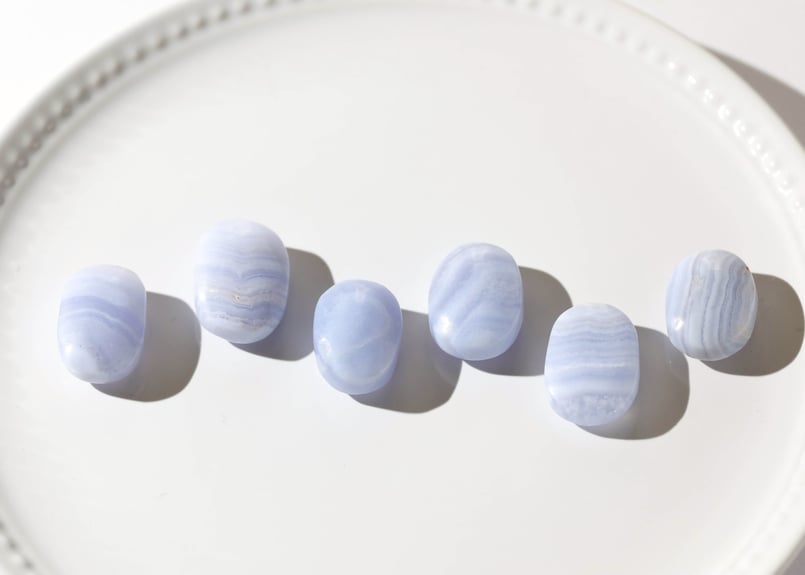 ブルーレースアゲート 蝶々（台座付き） ブルーレースアゲート 蝶々（台座付き） ブルーレース #藍紋瑪瑙