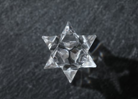 【ascension】ラクタの箱入り ガネッシュヒマール産 水晶 アステロイド