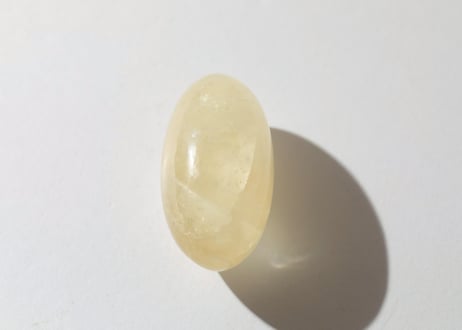 葉月ゆうによる技封入❣️【7億円のヒーリングエネルギー】ゴールデンオプティカルカルサイト リンガム ※イベントクーポン使用不可