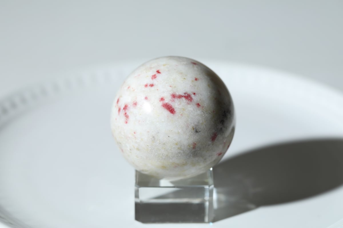 シナバーインクォーツスフィア♡No.2574 シナバーインクォーツスフィア♡No.2574 柔軟性】シナバーインクォーツ