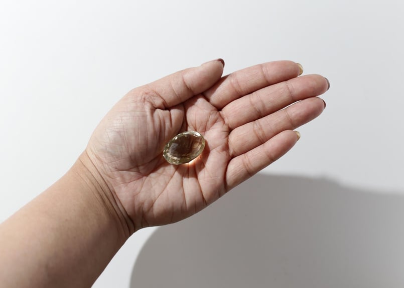 太陽からうまれた光】ナチュラルシトリン ハイクオリティ宝石カット