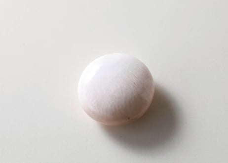 【冬から春となるワクワク】ピンク＆ホワイトスコレサイト 握り石