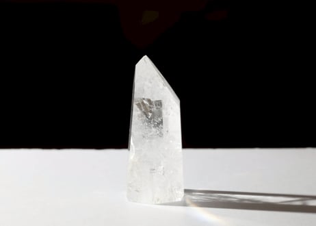 【INDEPENDENCE 自立（富を持つに値する）シジル封入 オリジナルカード付き❣️】ホワイトガーデン入り ハイクオリティ レムリアンクォーツ ポイント ※イベントクーポン使用不可