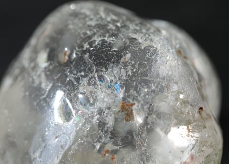 【やさしくつつむ】虹入り 手磨き 水晶