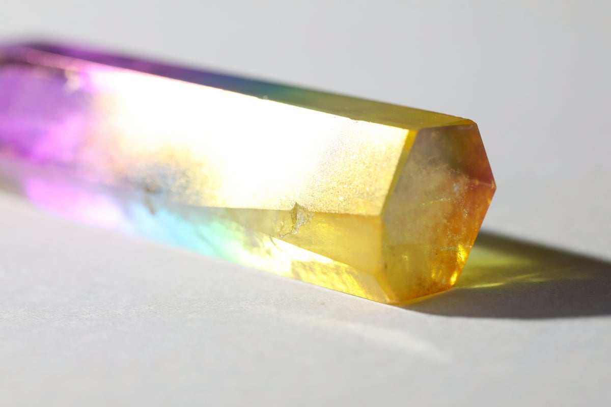 魔法をかけて】レインボーオーラクォーツ ポイント | Y.S.Y24