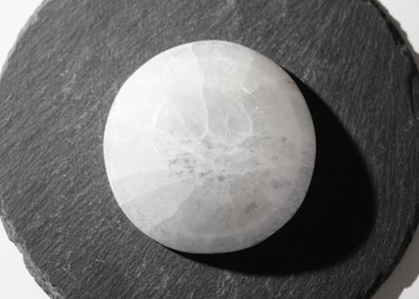 【大切な場所】セレナイトの器(L)